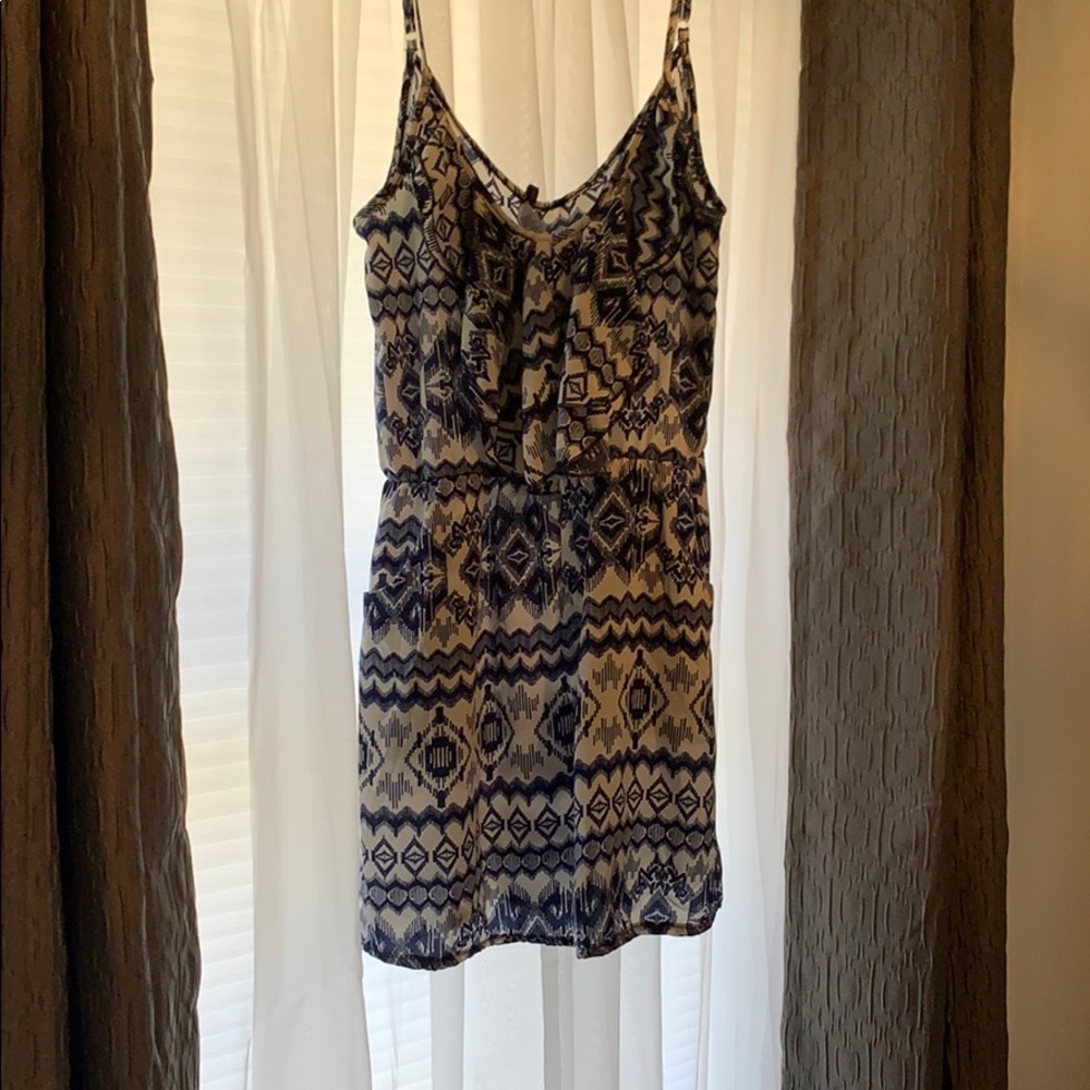 Super adorable dress with pockets!!!